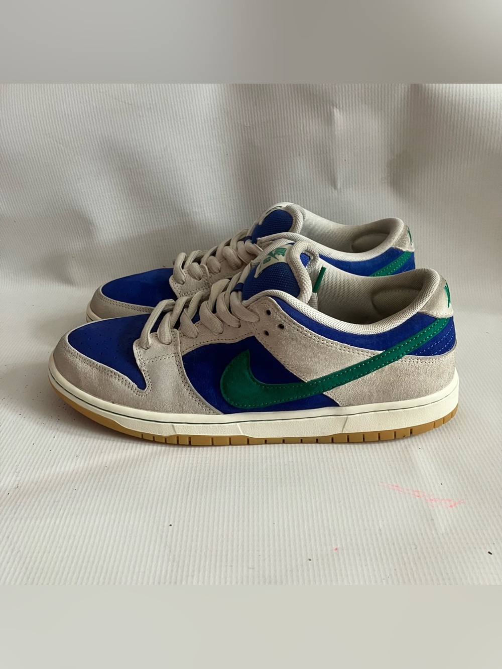 NIKE SB DUNK LOW SIZE 9.5 HYPER ROYAL MALACHITE